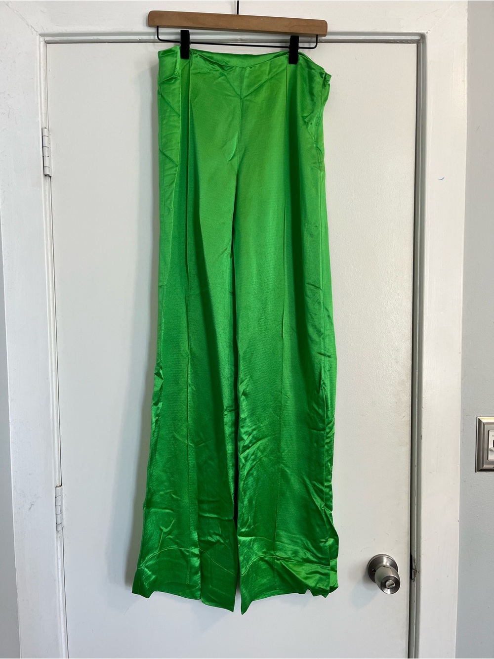 Erika Cavallini Bright Green Wide-Leg pants shiny Satin Trousers 29.5 inch waist